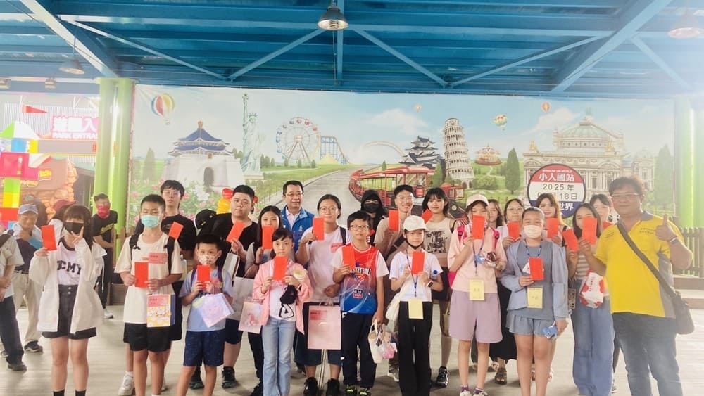 榮民學子相見歡－叮昇旅行社持續傳愛活動照(二)